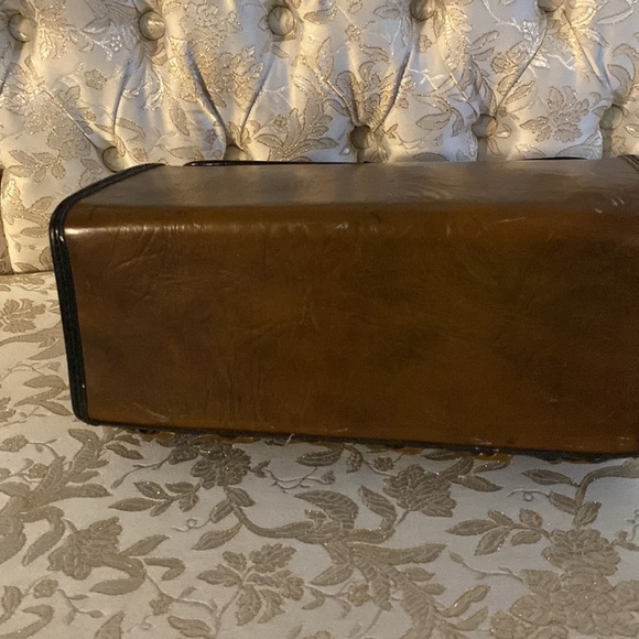 Ladies Handbag - Picture 3 of 5